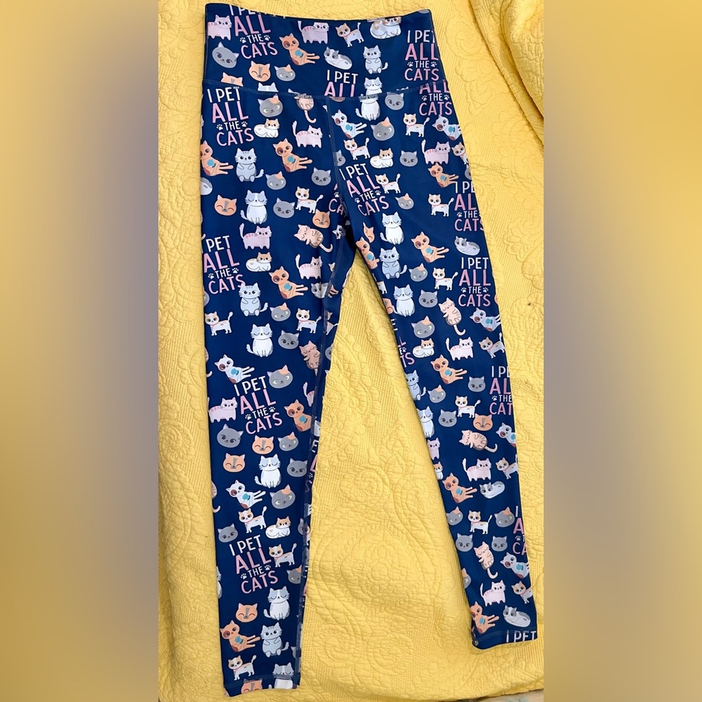 Cat-Themed Blue Leggings